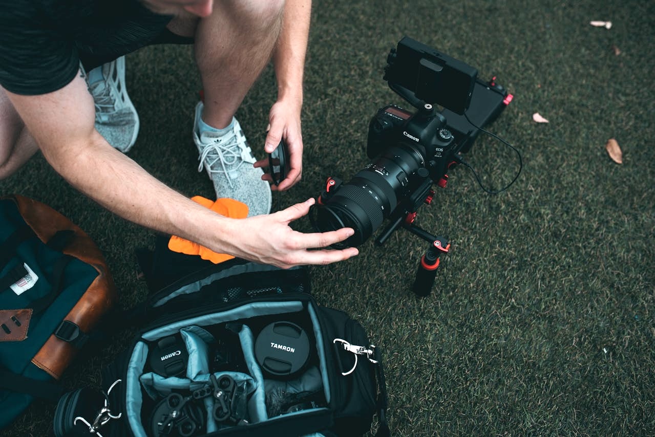 pexels-kyleloftusstudios-2397600.jpg